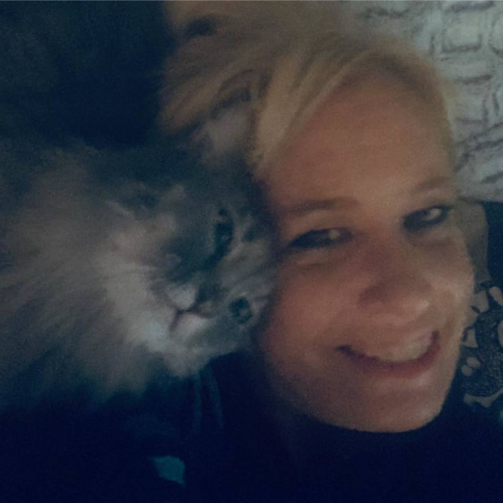 Meet your Posher, Jennifer